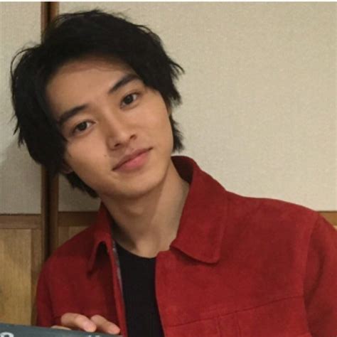 Kento Yamazaki Biography, Age, Height, Wife, Net。